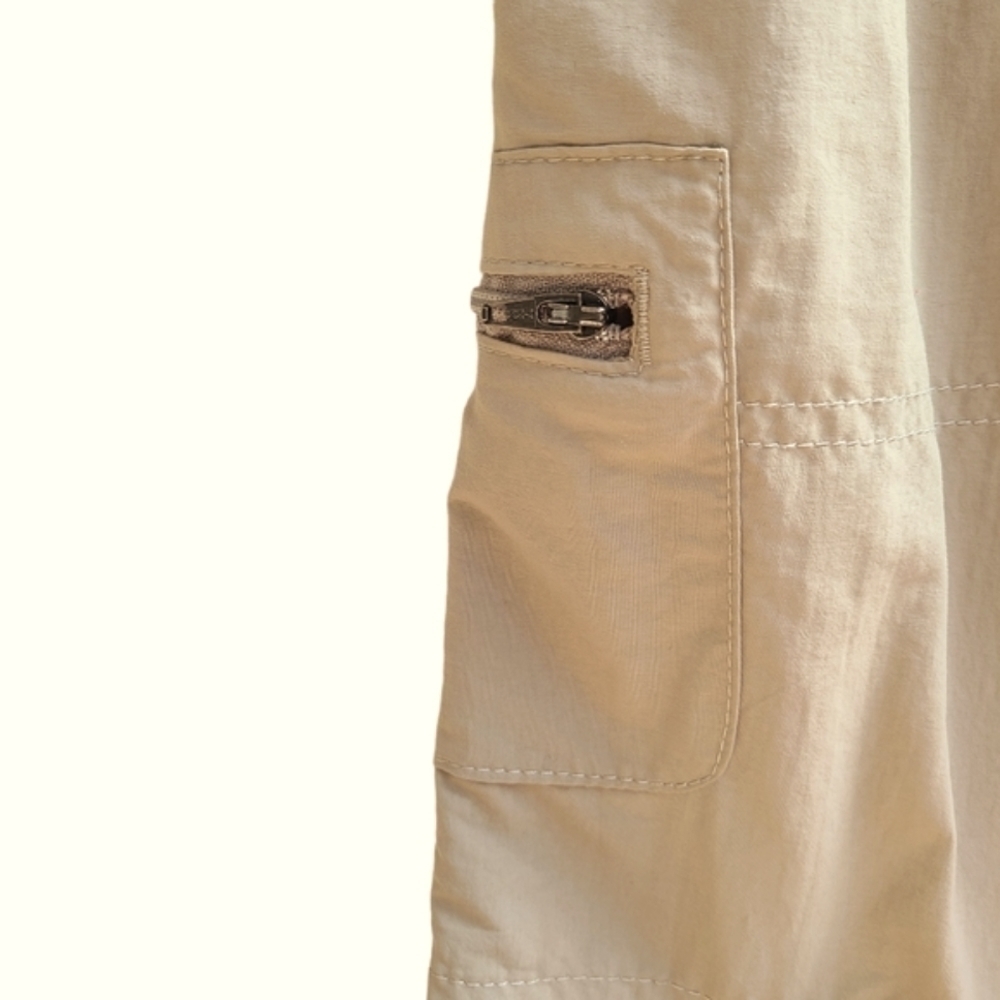 NWT Columbia Sandy River Cargo Shorts in Tusk with Belt, Size Small - Picture 14 of 16